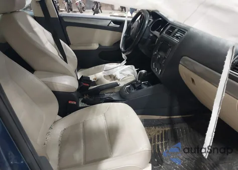 2015 Volkswagen Jetta 1.8T Se from USA, damaged, VIN 3VWD07AJ2FM315225